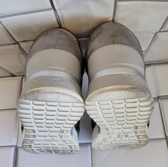 CESTFINI Womens Gray Metallic Wedge Heel Fashion Sneaker 2 in Heel - Picture 4 of 10